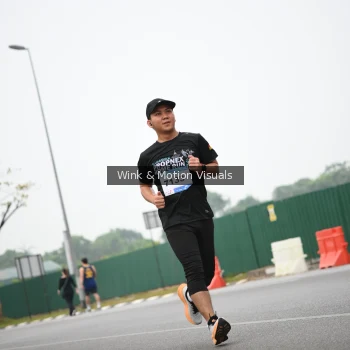 Runner Photo 3634946
