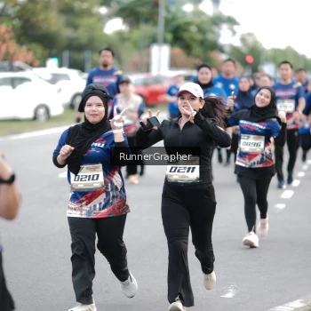 Runner Photo 3635265