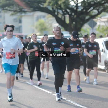 Runner Photo 3635713