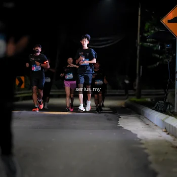 Runner Photo 3636069