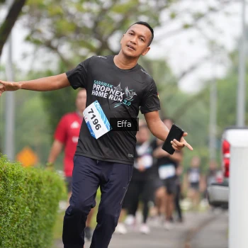 Runner Photo 3636216