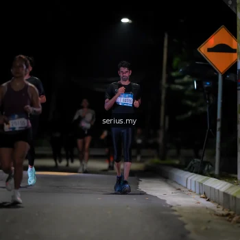 Runner Photo 3636497