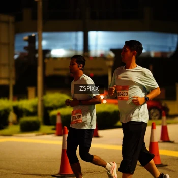 Runner Photo 3636557
