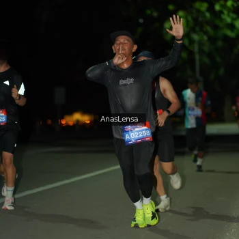 Runner Photo 3636660
