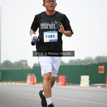 Runner Photo 3636746