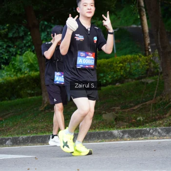 Runner Photo 3636774