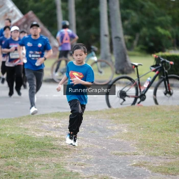 Runner Photo 3636921