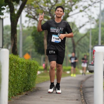 Runner Photo 3639873