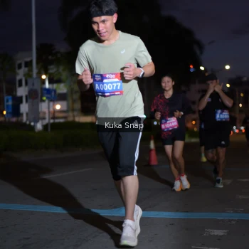 Runner Photo 3640005
