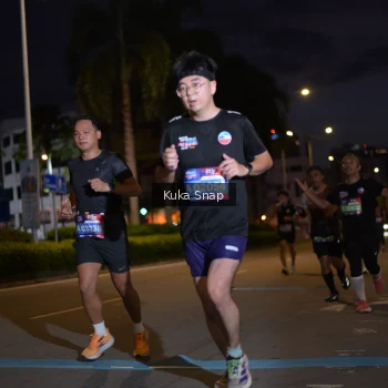 Runner Photo 3640705