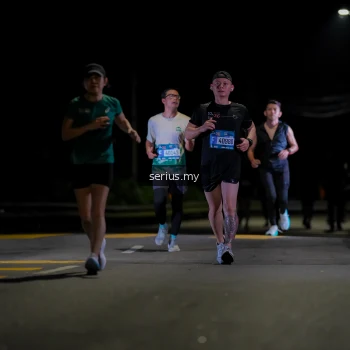 Runner Photo 3641000