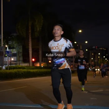 Runner Photo 3641693