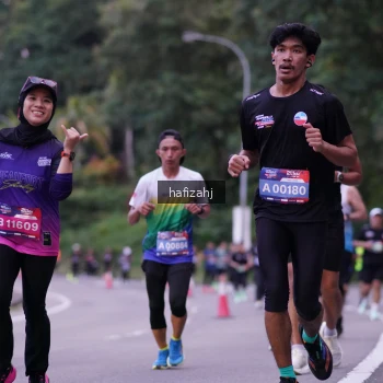 Runner Photo 3641937