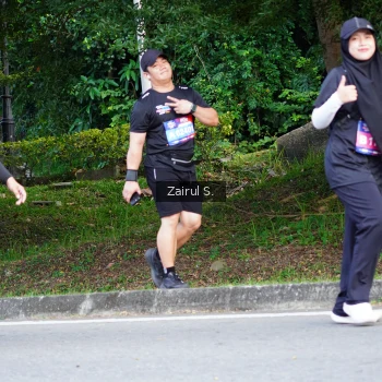 Runner Photo 3642509