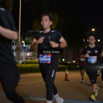 Runner Photo 3642642