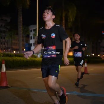 Runner Photo 3642918
