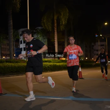 Runner Photo 3643439