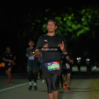 Runner Photo 3643495