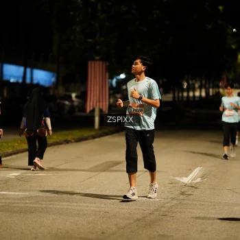 Runner Photo 3643653