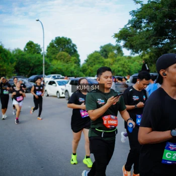 Runner Photo 3643998