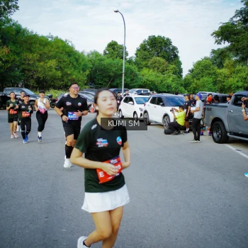 Runner Photo 3645077