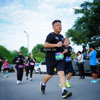 Runner Photo 3645373