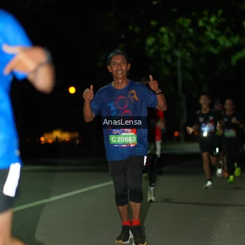 Runner Photo 3645386