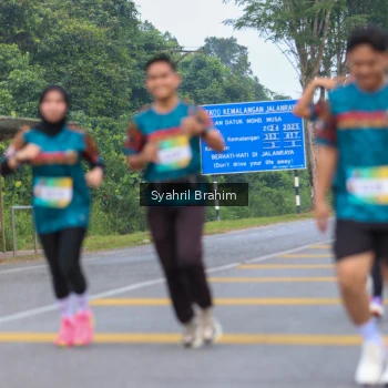 Runner Photo 3645454