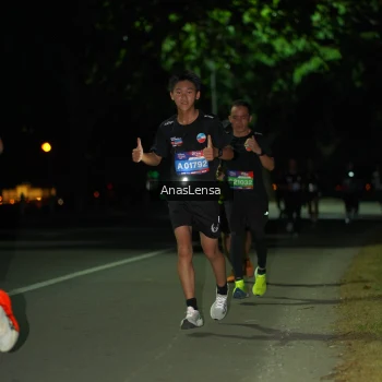 Runner Photo 3645516