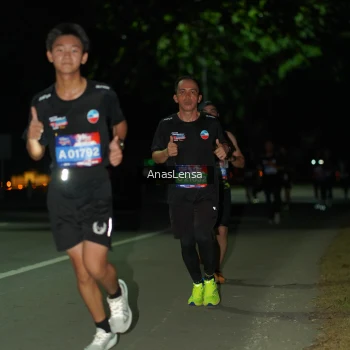 Runner Photo 3645564