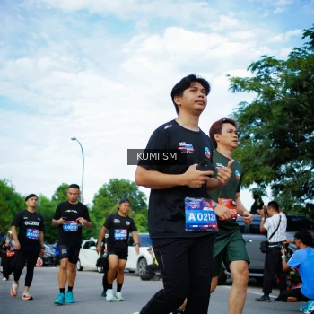 Runner Photo 3645680