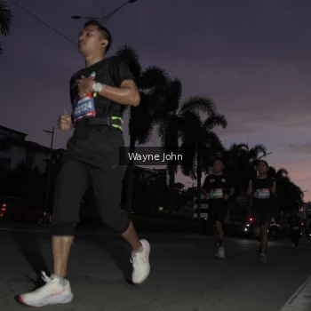 Runner Photo 3645694