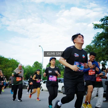 Runner Photo 3645914
