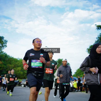 Runner Photo 3646105
