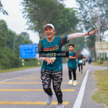 Runner Photo 3646210
