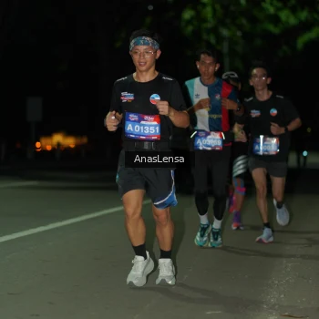 Runner Photo 3646236
