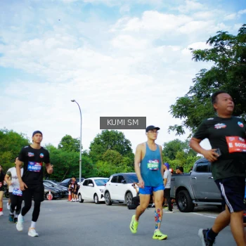 Runner Photo 3646259