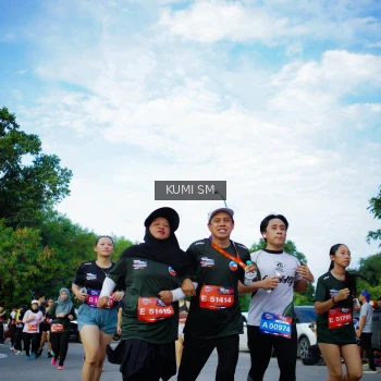 Runner Photo 3646396