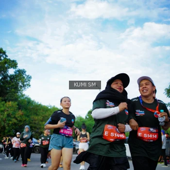 Runner Photo 3646425