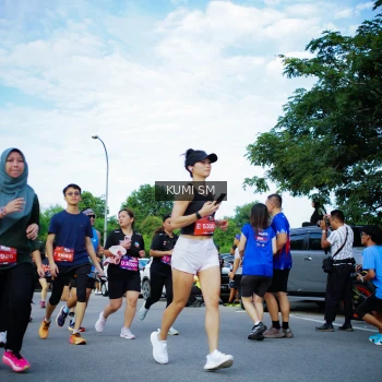 Runner Photo 3646541