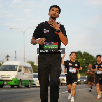 Runner Photo 3646704