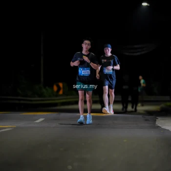 Runner Photo 3646750