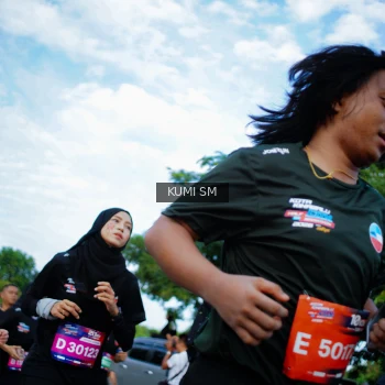 Runner Photo 3647001