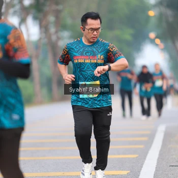 Runner Photo 3647217