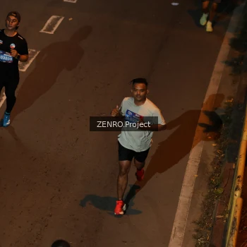 Runner Photo 3647510