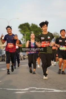 Runner Photo 3647513