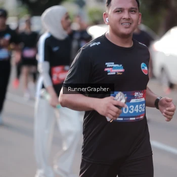 Runner Photo 3647546