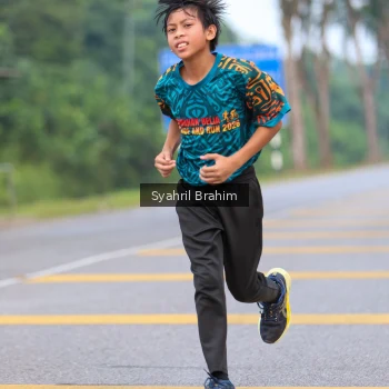 Runner Photo 3647591