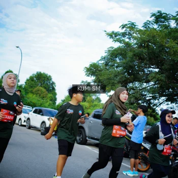 Runner Photo 3647604