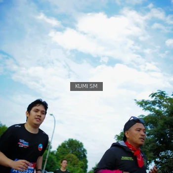 Runner Photo 3647742